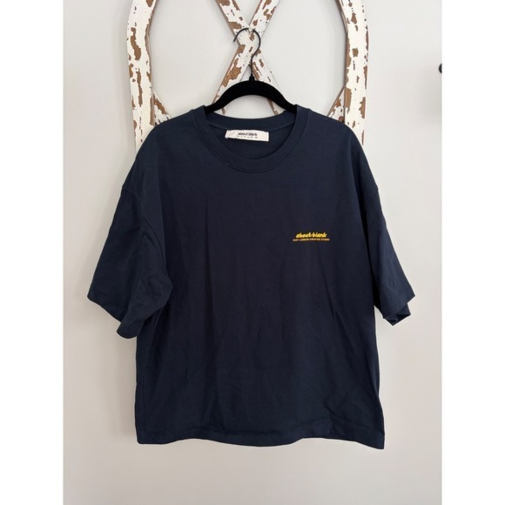 about:blank Zev boxy T-shirt in navy with yellow puff print size Large EUC